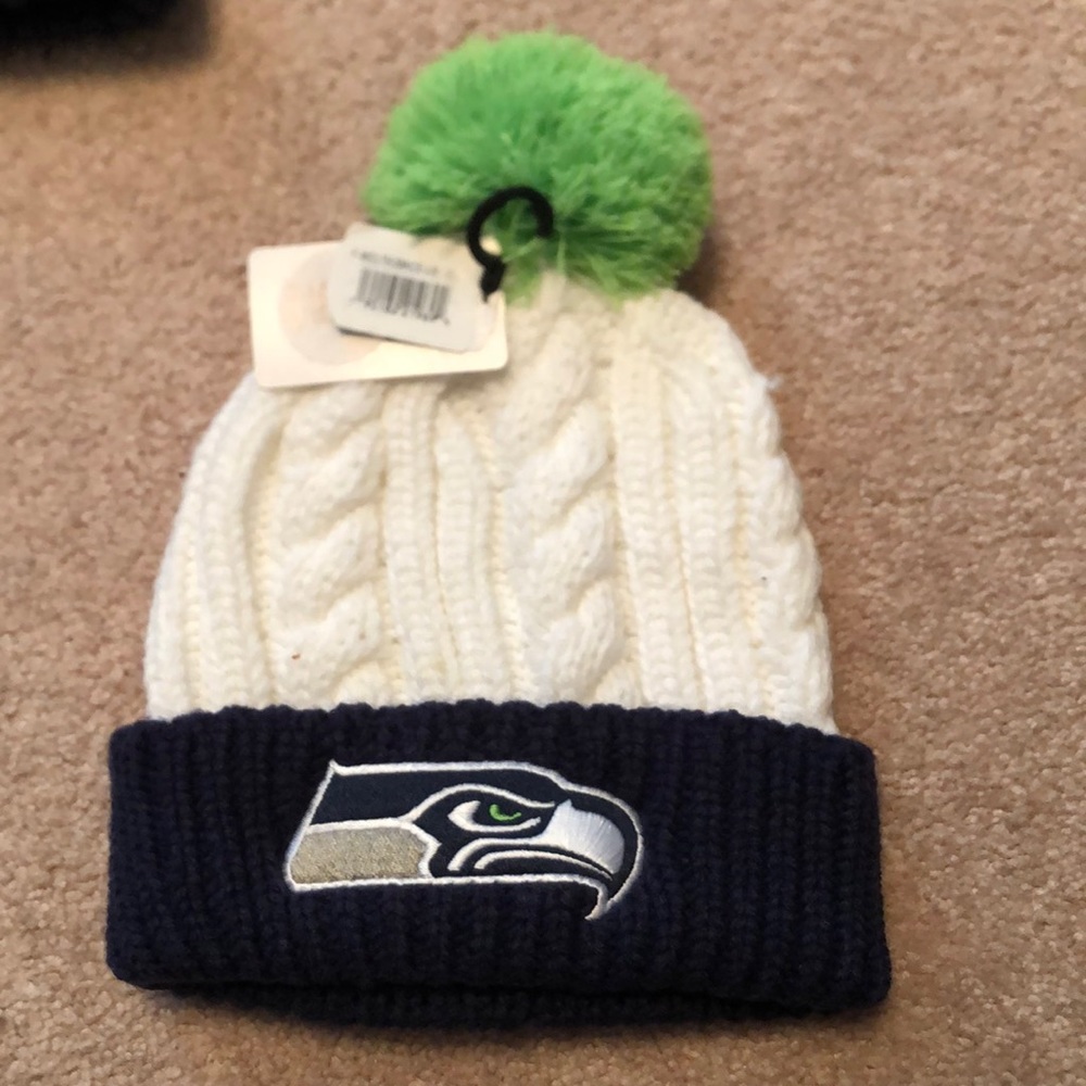 Women’s seahawk beanie